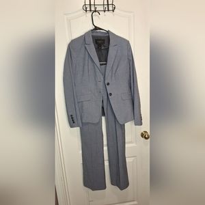 Ann Taylor Factory / color :graysh  blue combination/ size 2 / 2 piece suit/